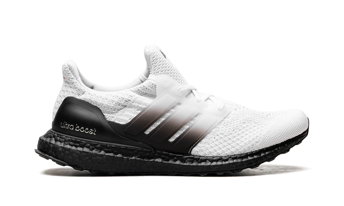 UltraBoost 5.0 DNA "Oreo" H01013